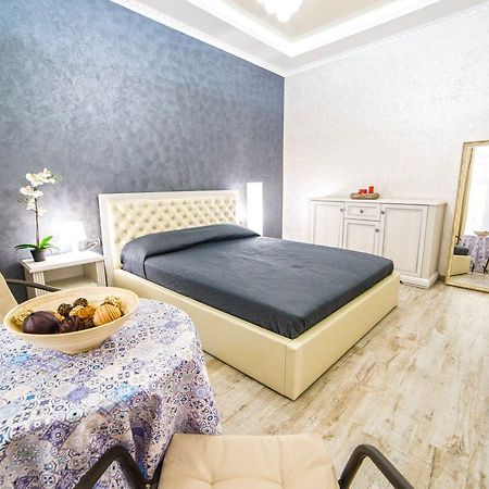 Rubna 5 Apartman Lviv Kültér fotó